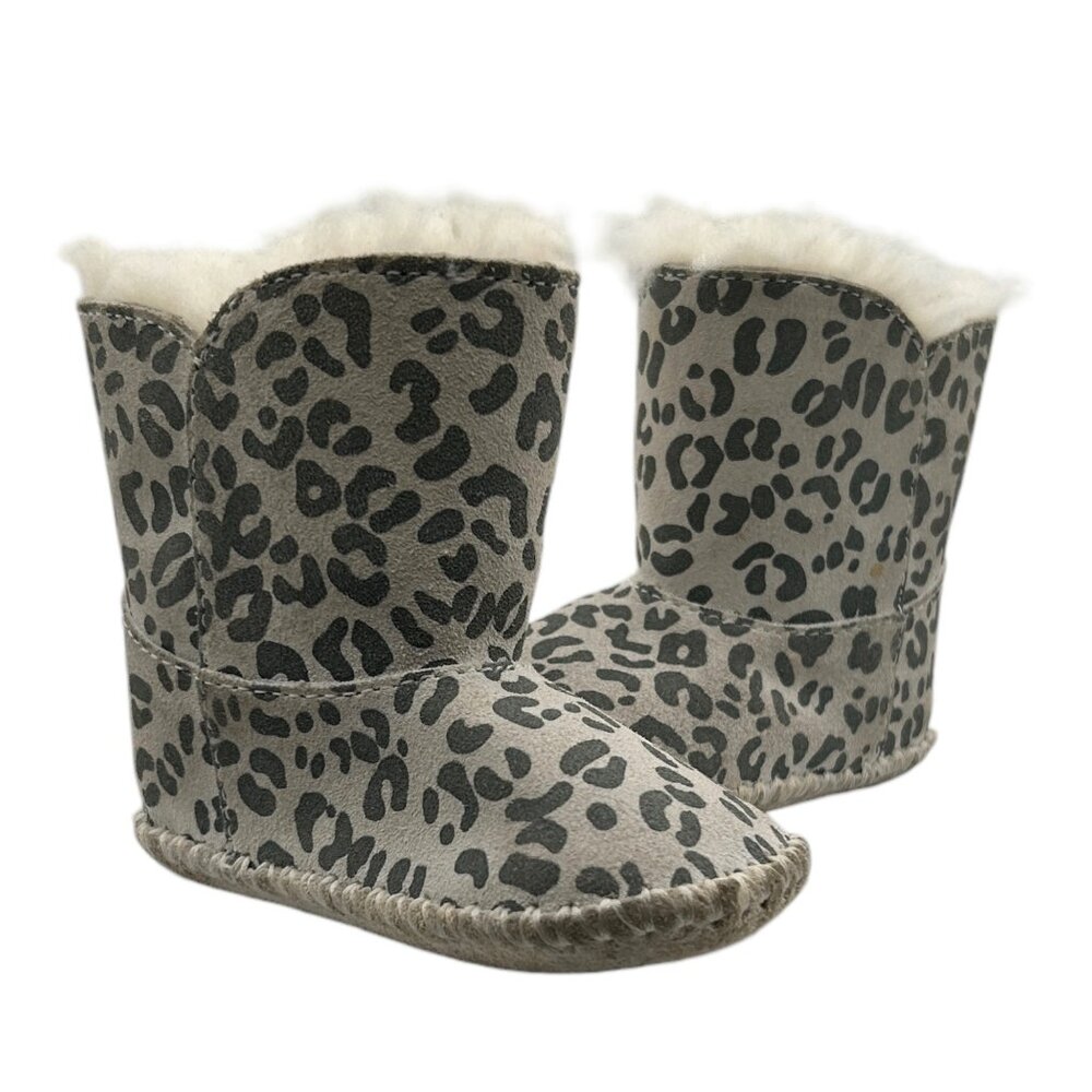 UGG Cassie Leopard Infant Boots‎ (2/3)
